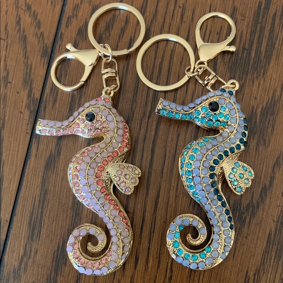 Rhinestone Seahorse Bag Charm / Keychains Pink OR Blue - Picture 6 of 8